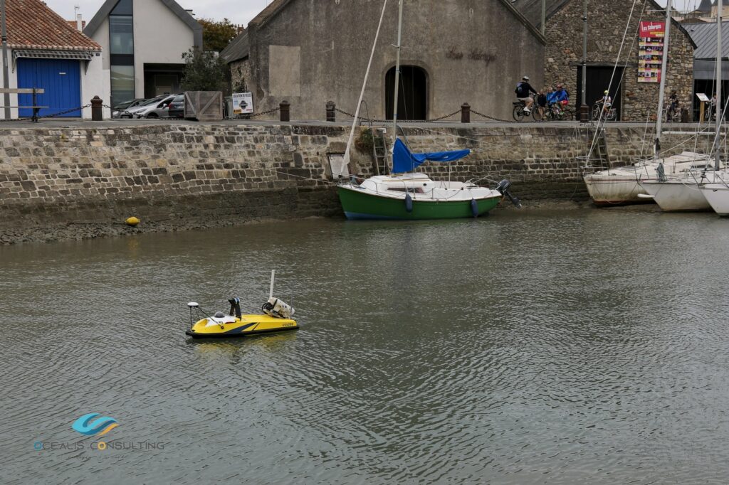 Le drone bathymétrique USV200 dans l'étier du port de Noirmoutier