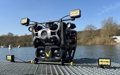 Voyis-underwater-photogrammetry-integration-rov-chasing